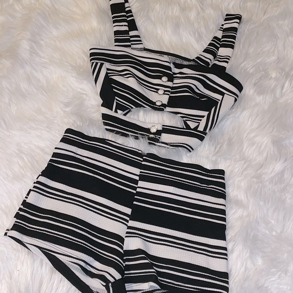 San Julian Two Piece Crop Top/Shorts Set